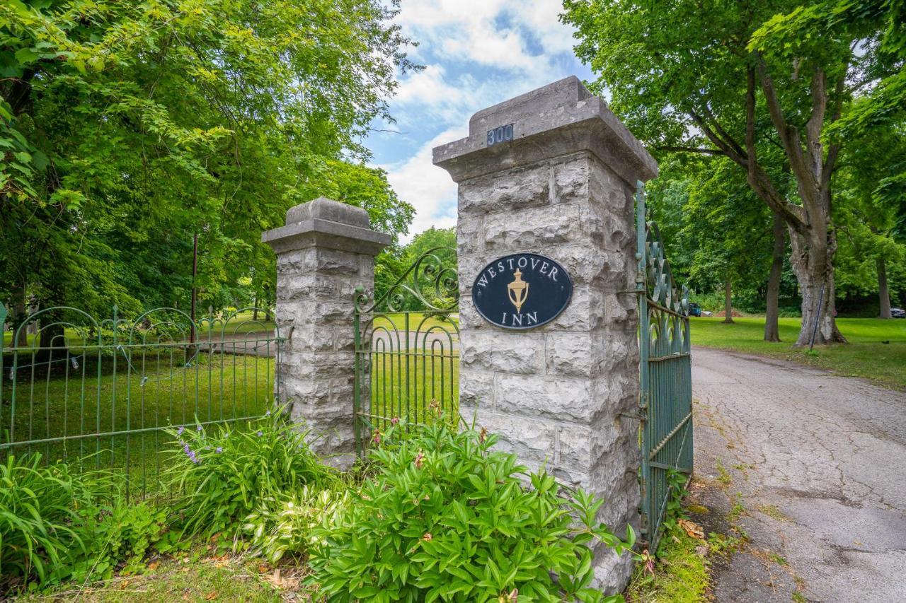 Westover Inn Saint Marys Экстерьер фото