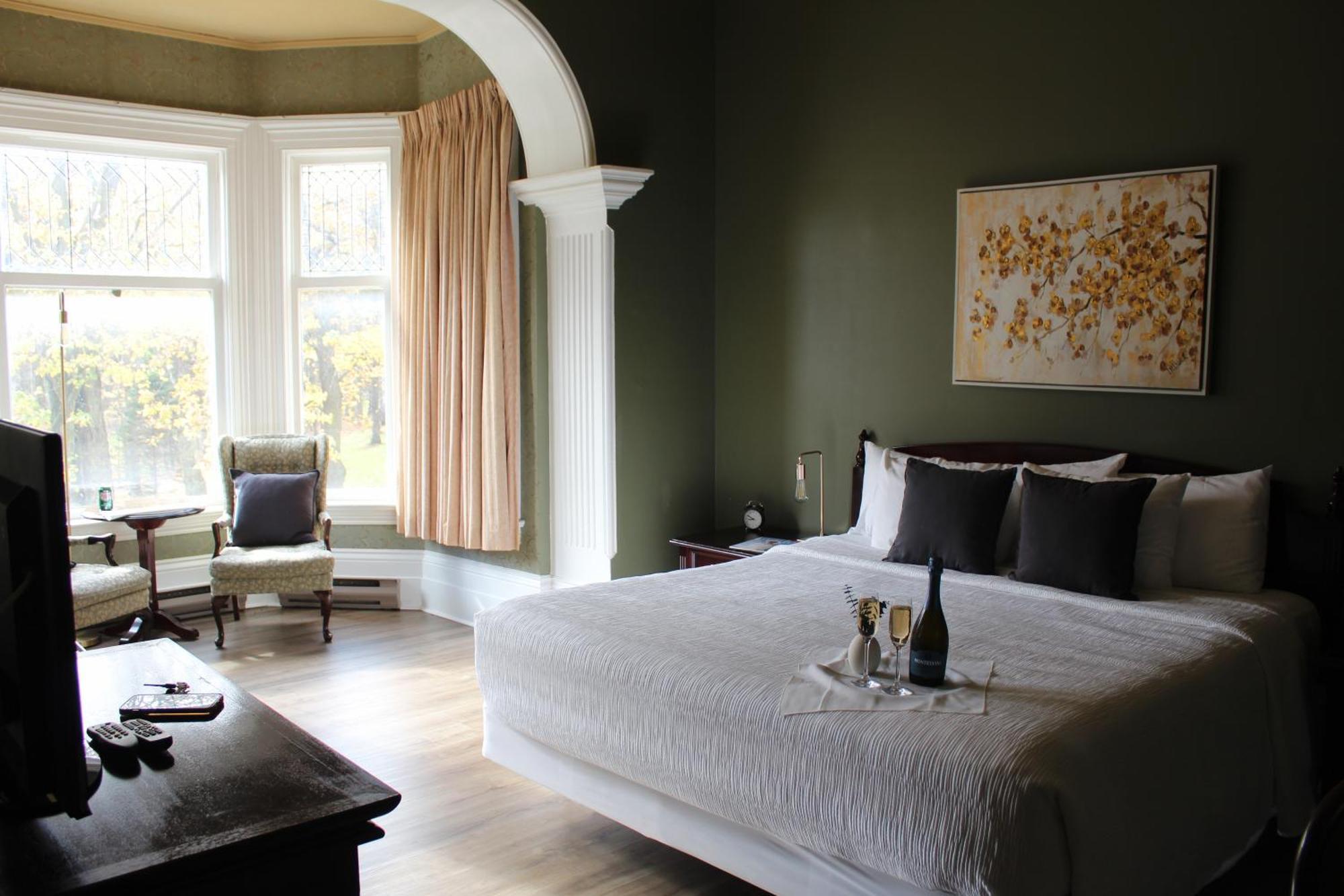 Westover Inn Saint Marys Экстерьер фото