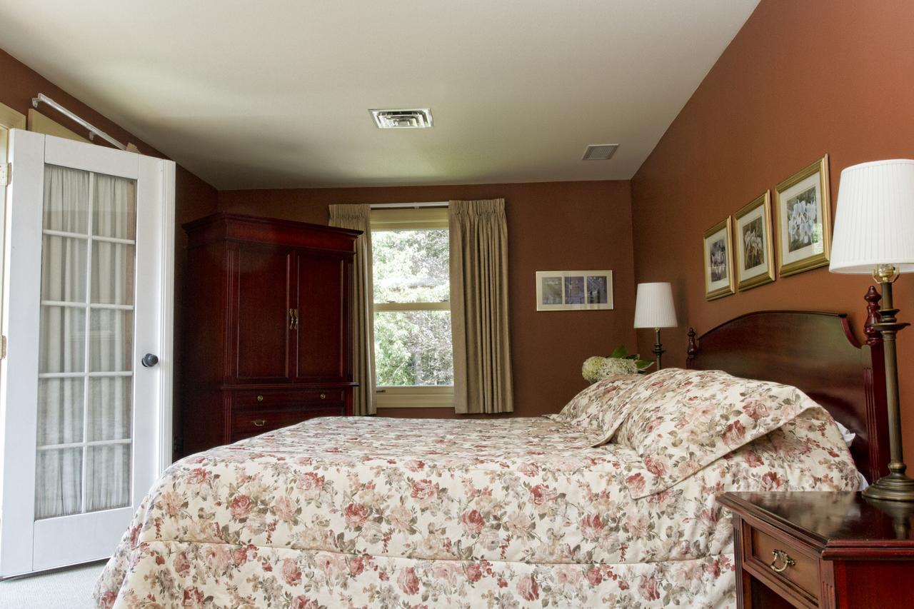 Westover Inn Saint Marys Экстерьер фото
